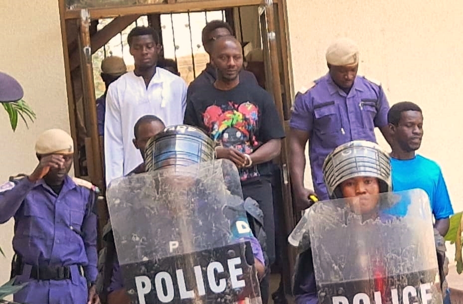 Armed robbers court